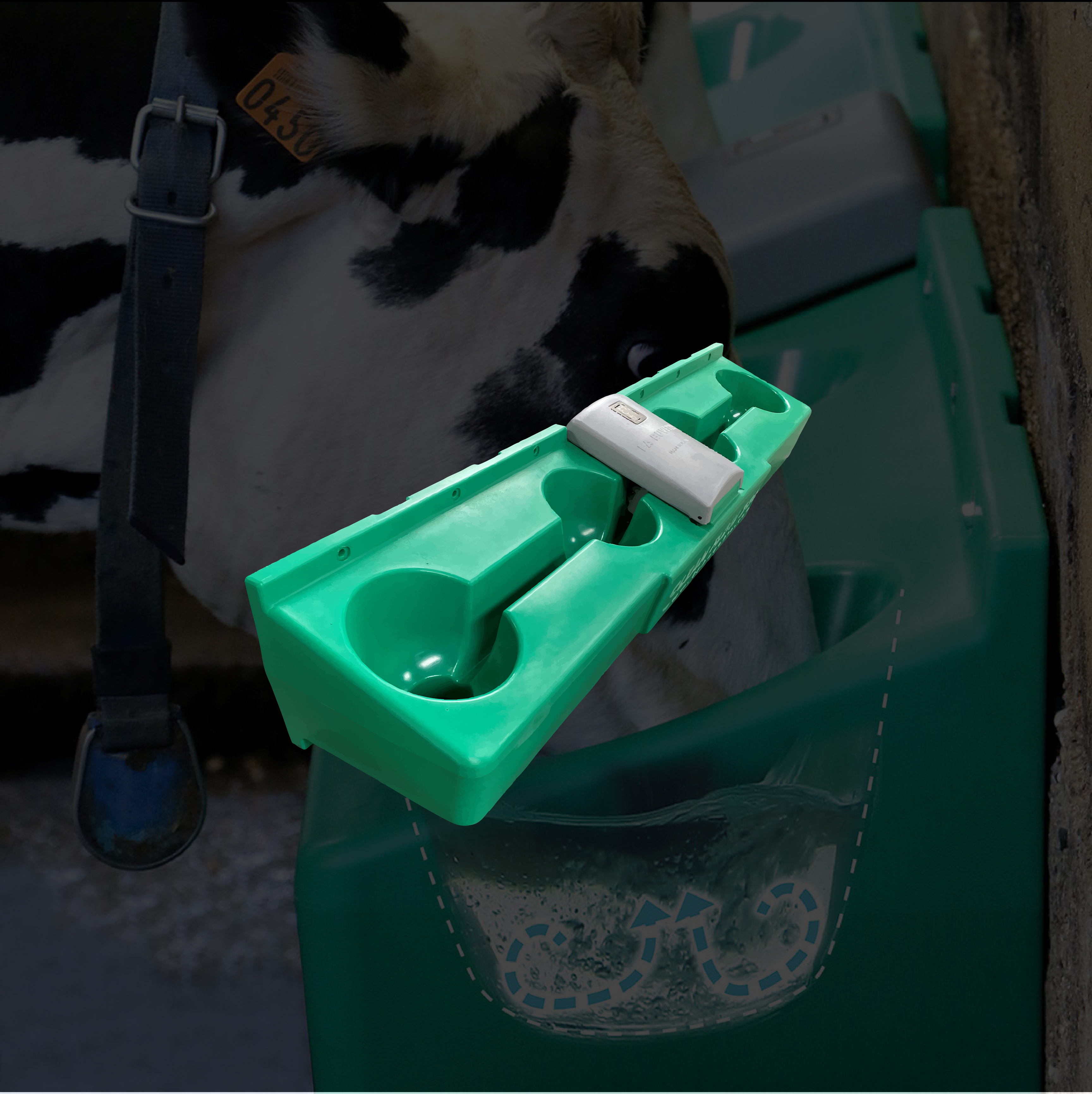 CLEAN-FLOW 230 Self-cleaning collective cattle waterer